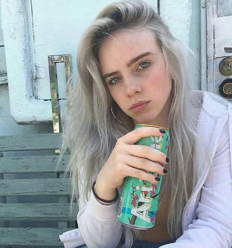🍓 Стикер «Girly» для Telegram