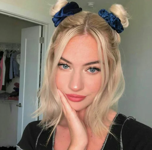 🍓 Стикер «Girly» для Telegram