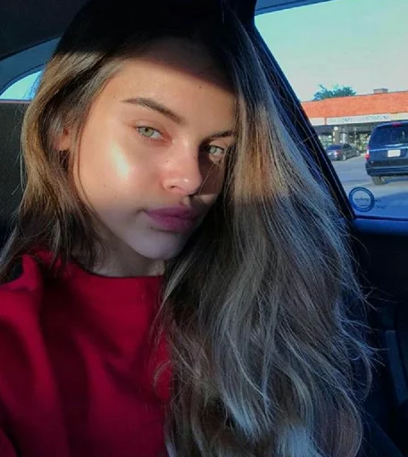 🍓 Стикер «Girly» для Telegram