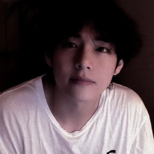 🕷 Стикер «kim taehyung» для Telegram