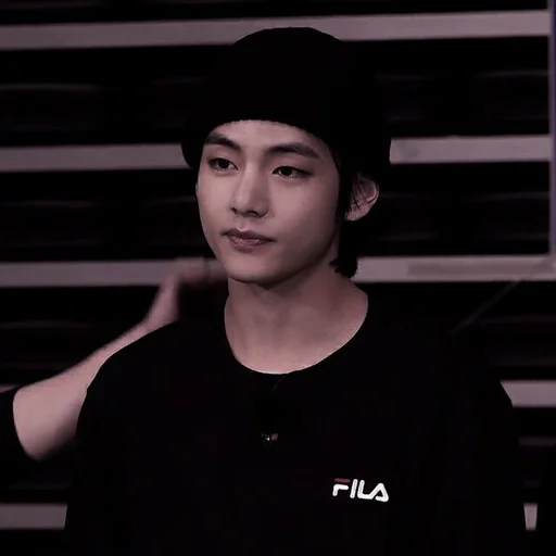 🕷 Стикер «kim taehyung» для Telegram