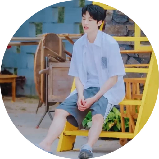 😮‍💨 Стикер «Gong Jun» для Telegram