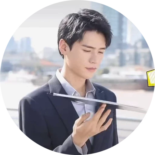 😶 Стикер «Gong Jun» для Telegram