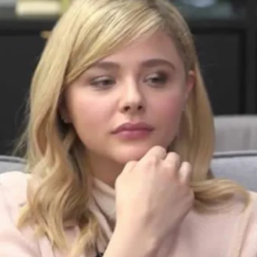 🥤 Стикер «- Chloë Moretz» для Telegram