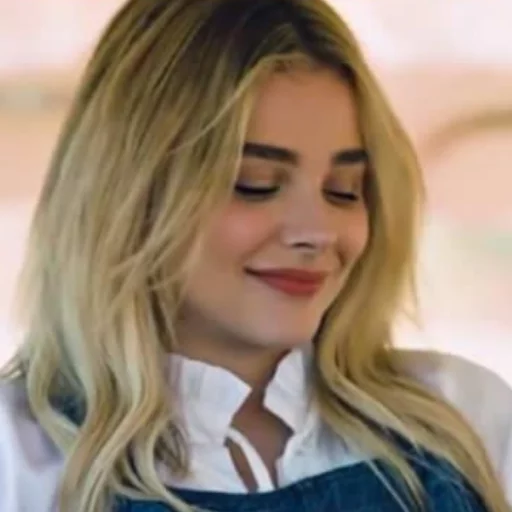 🥤 Стикер «- Chloë Moretz» для Telegram