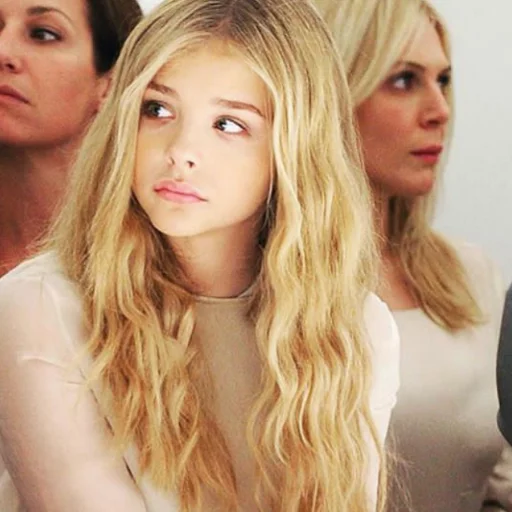 🥤 Стикер «- Chloë Moretz» для Telegram