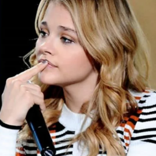 🥤 Стикер «- Chloë Moretz» для Telegram