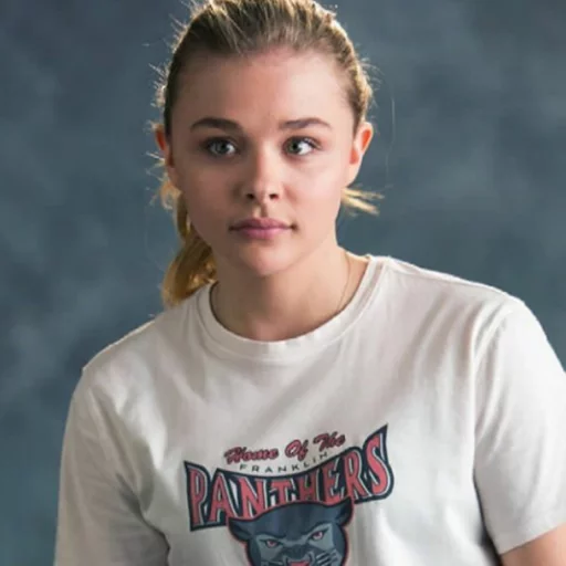 🥤 Стикер «- Chloë Moretz» для Telegram