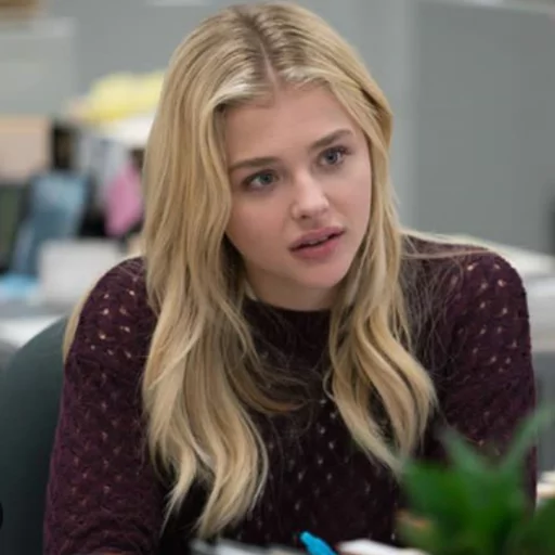 🥤 Стикер «- Chloë Moretz» для Telegram