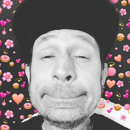 💕 Стикер «Green Day» для Telegram