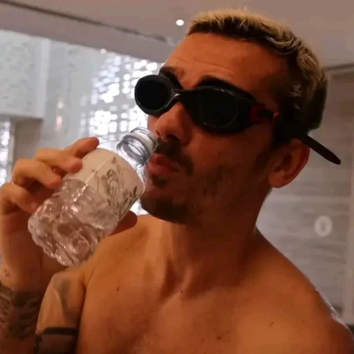 Стикерпак Antoine Griezmann для Telegram