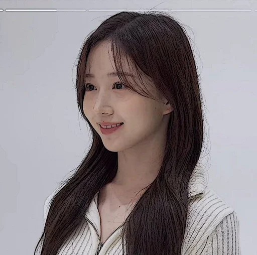 🧺 Стикер «Im Yoonah» для Telegram