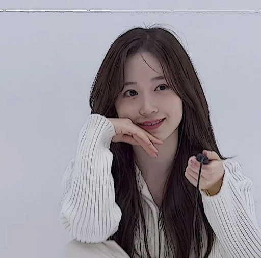 🧺 Стикер «Im Yoonah» для Telegram