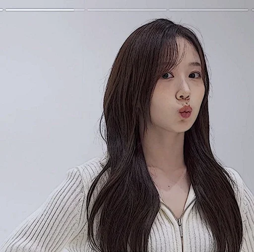 🧺 Стикер «Im Yoonah» для Telegram