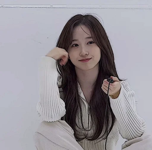 🧺 Стикер «Im Yoonah» для Telegram
