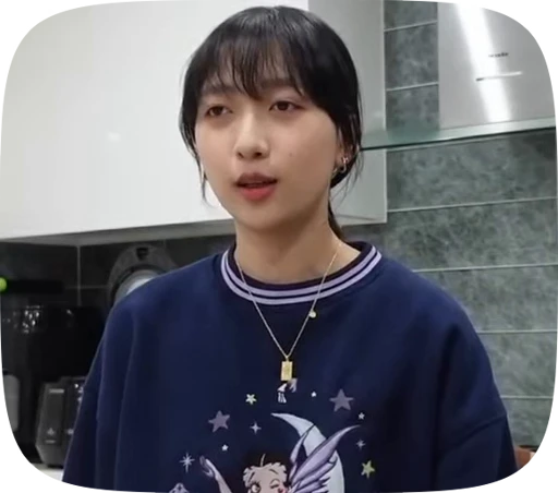 🖇 Стикер «Hannah Bahng» для Telegram