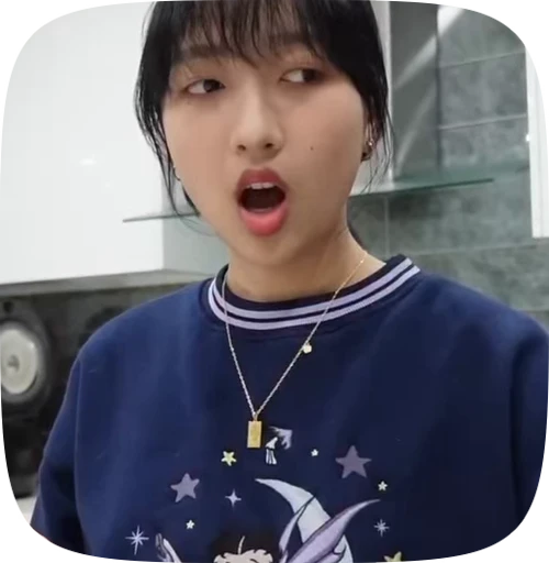 🖇 Стикер «Hannah Bahng» для Telegram