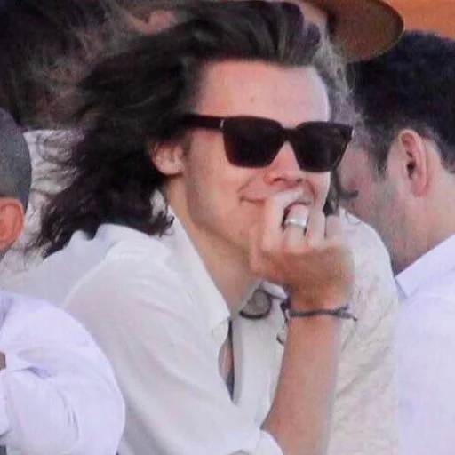 💁 Стикер «Harry Styles» для Telegram