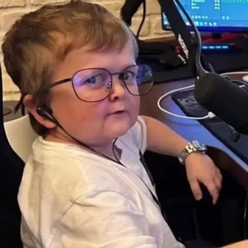 🤓 Стикер «HasbulaHushetskiy» для Telegram