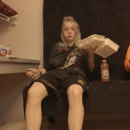 🐾 Стикер «Billie Eilish» для Telegram