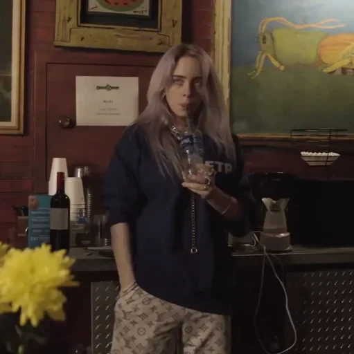 🐾 Стикер «Billie Eilish» для Telegram