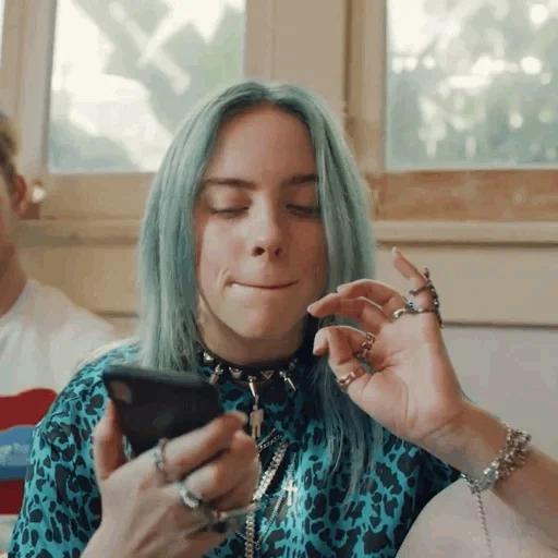 🐾 Стикер «Billie Eilish» для Telegram