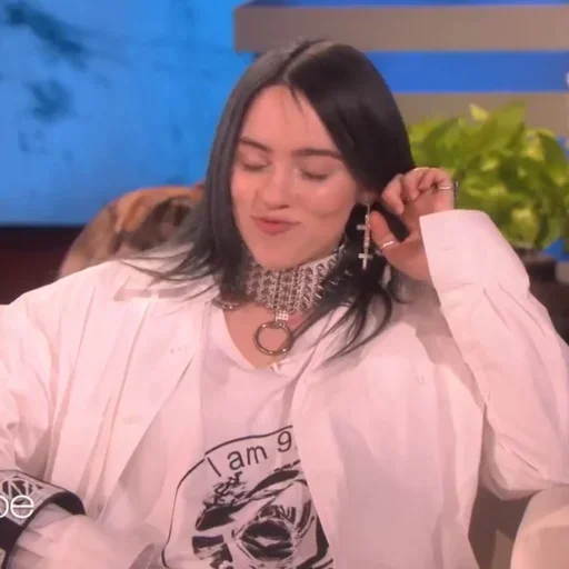 🐾 Стикер «Billie Eilish» для Telegram