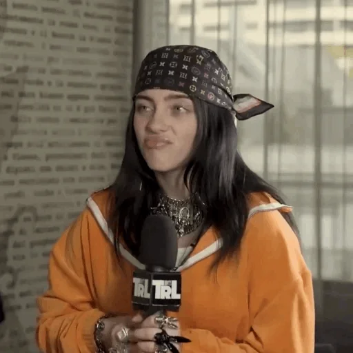 🐾 Стикер «Billie Eilish» для Telegram