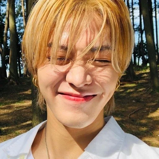 🛟 Стикер «yuta» для Telegram