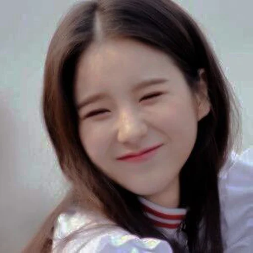🐝 Стикер «HEEJIN DARK» для Telegram