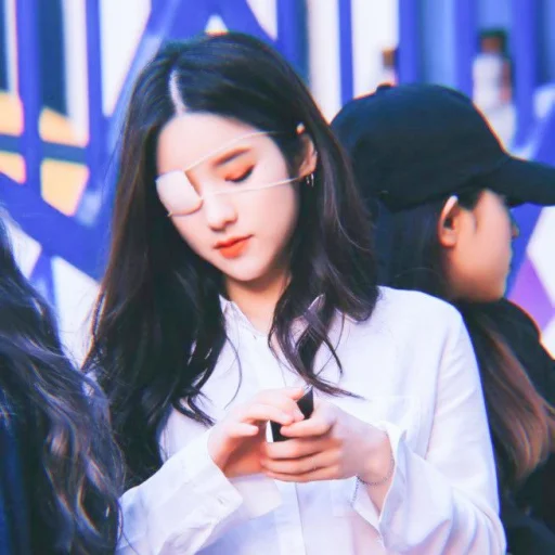 🌱 Стикер «jeon heejin» для Telegram