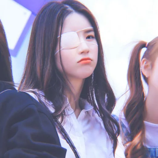 🌱 Стикер «jeon heejin» для Telegram