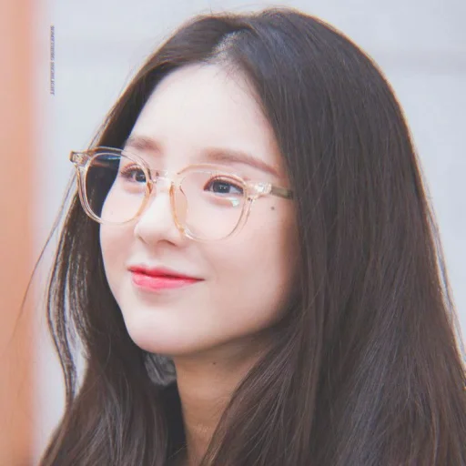 🌱 Стикер «jeon heejin» для Telegram