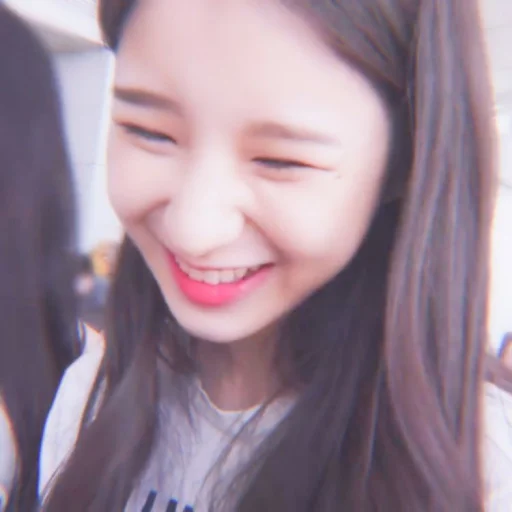 🌱 Стикер «jeon heejin» для Telegram