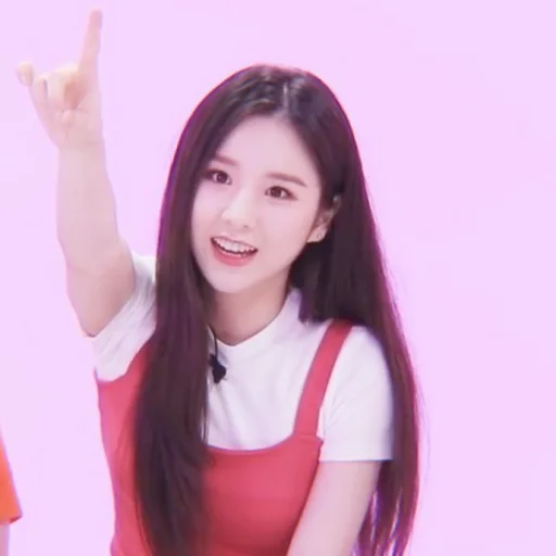 🌱 Стикер «jeon heejin» для Telegram
