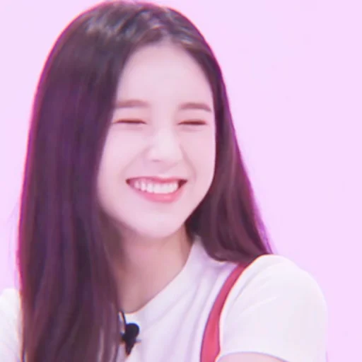 🌱 Стикер «jeon heejin» для Telegram