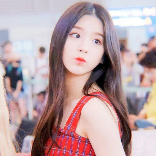 🌱 Стикер «jeon heejin» для Telegram