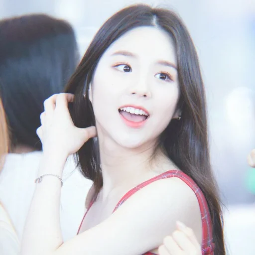 🌱 Стикер «jeon heejin» для Telegram