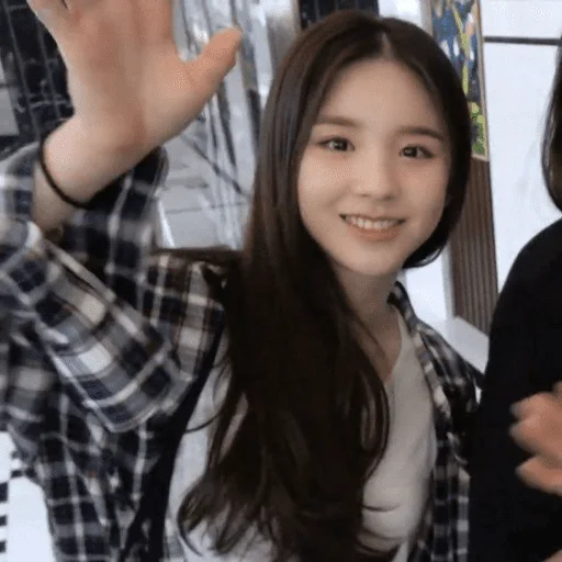 🙌 Стикер «chaeryeong itzy» для Telegram