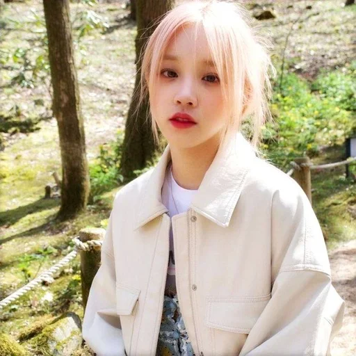 🌟 Стикер «yuqi» для Telegram