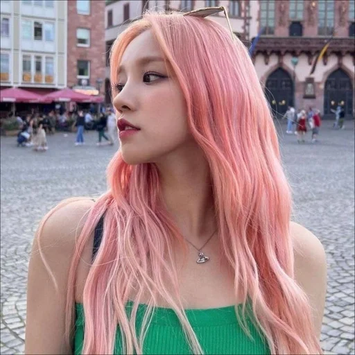 🌟 Стикер «yuqi» для Telegram