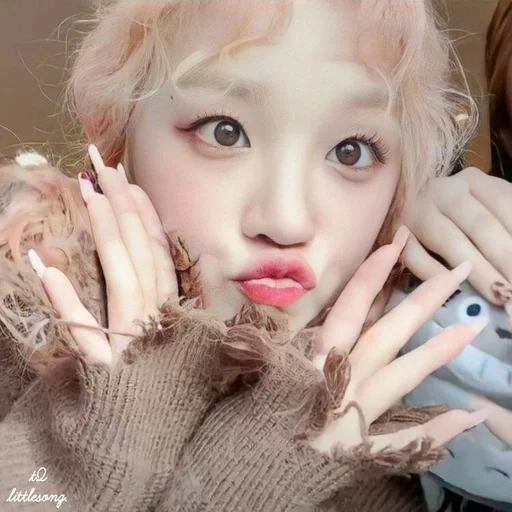🌟 Стикер «yuqi» для Telegram