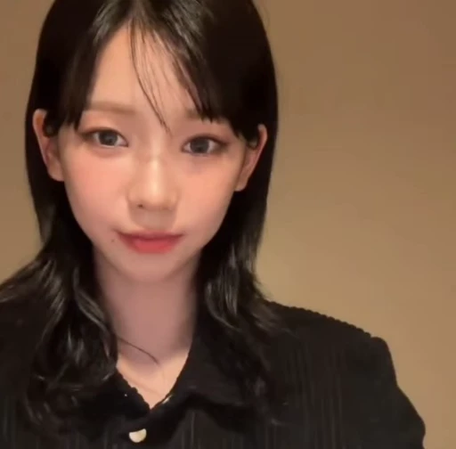 🌟 Стикер «KARINA» для Telegram