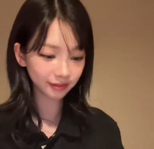 🌟 Стикер «KARINA» для Telegram