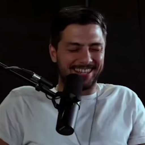 😂 Стикер «hiddenoficial» для Telegram