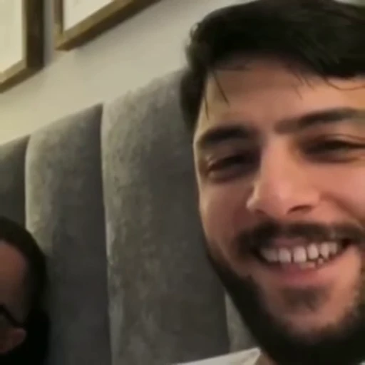 😂 Стикер «hiddenoficial» для Telegram