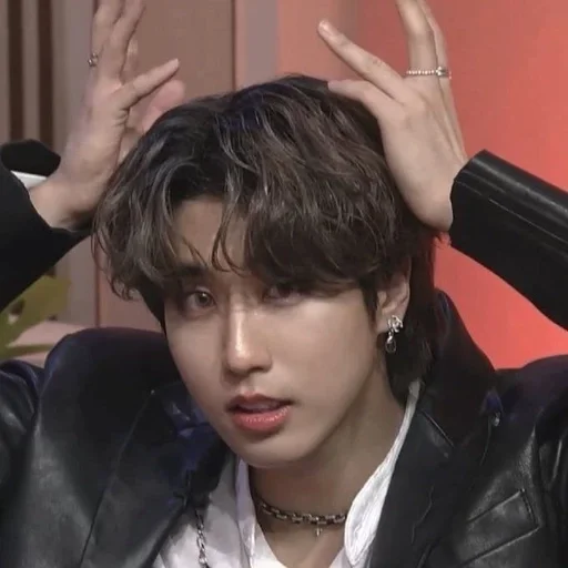 🦷 Стикер «han jisung» для Telegram