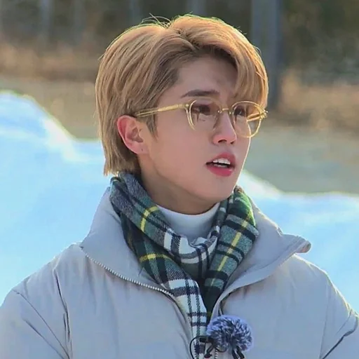🦷 Стикер «han jisung» для Telegram