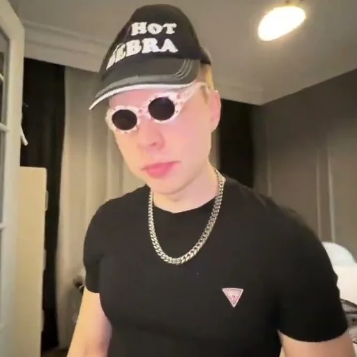 ☹️ Стикер «Hozayeva gang» для Telegram