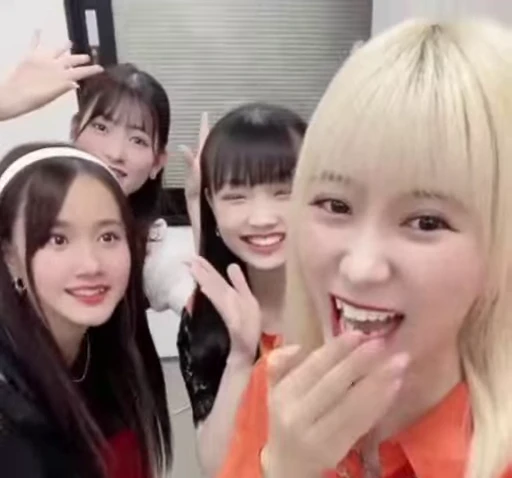 😂 Стикер «Hello Project 22» для Telegram
